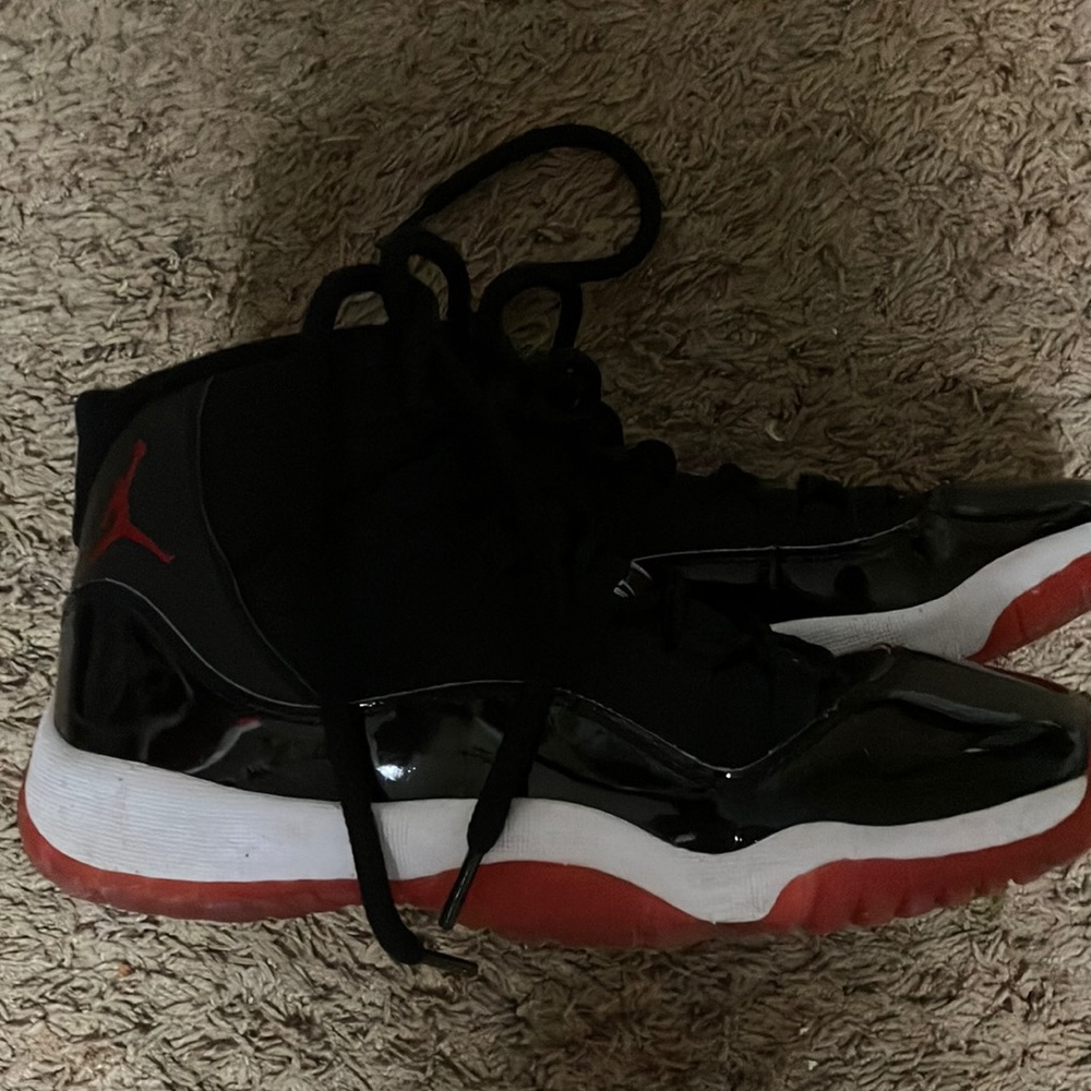 NIKE AIR JORDANS RETRO